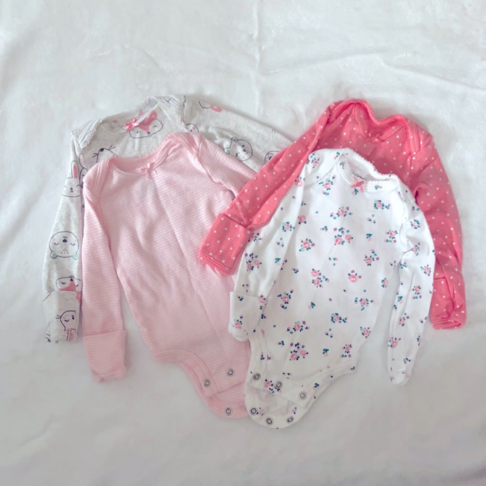 BUNDLE• long sleeve onesies with mittens